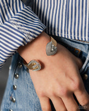 Load image into Gallery viewer, Magnificent Musings - Fashion Fix - June 2025 - Paparazzi Accessories