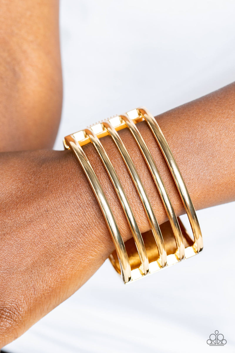wayward-warrior-gold-paparazzi-accessories-do-the-right-bling