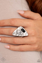 Load image into Gallery viewer, Simply Santa Fe - Complete Trend Blend - Fashion Fix October 2023 - Paparazzi Accessories