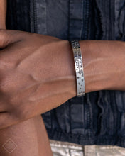 Load image into Gallery viewer, Sunset Sightings - Complete Trend Blend - June 2024 Fashion Fix - Paparazzi Accessories