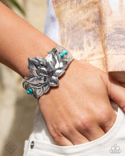 Load image into Gallery viewer, Simply Santa Fe - Complete Trend Blend - Fashion Fix - August 2024 - Paparazzi Accessories