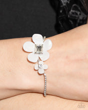 Load image into Gallery viewer, Dainty Devotee - White - Paparazzi Accessories