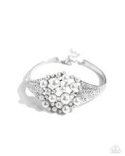 Load image into Gallery viewer, Royal Red Carpet - White - Paparazzi Accessorioes
