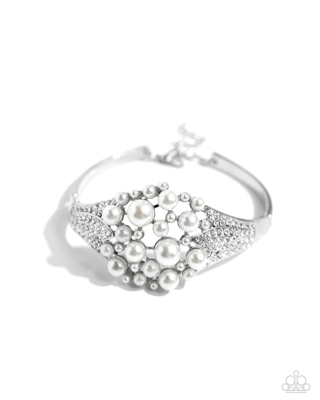 Royal Red Carpet - White - Paparazzi Accessorioes