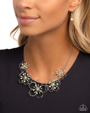 Load image into Gallery viewer, Wiry Wallflowers - Green - Paparazzi Accessories
