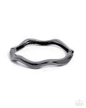 Load image into Gallery viewer, Waving Hello - Black - Paparazzi Accessories