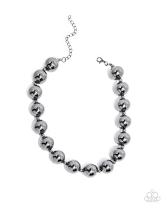 Flattery Will Get You Everywhere - Black - Paparazzi Accessoreis