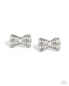 Complete Look - Admirable Aria - Adorable Aria - White - Paparazzi Accessories