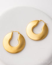 Load image into Gallery viewer, Glide - 18K Gold