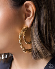 Load image into Gallery viewer, Tabloid Tiers - Gold - Paparazzi Accessories