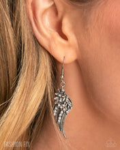 Load image into Gallery viewer, Sunset Sightings - June 2025 - Fashion Fix - Paparazzi Accessories