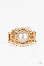 Load image into Gallery viewer, A Big Break - Gold - Paparazzi Accessories