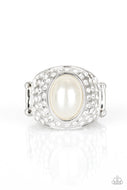 Clittering Go-Getter- White