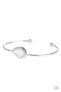 Make A Spectacle - White - Paparazzi Accessories