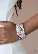Load image into Gallery viewer, HAUTE Under The Collar - Multi - Paparazzi Accessories