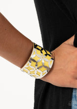 Load image into Gallery viewer, Garden Fiesta - Yellow - Paparazzi Accessories
