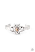 Load image into Gallery viewer, Sahara Garden - Pink - Paparazzi Accessories