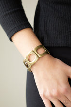 Load image into Gallery viewer, In OVAL Your Head - Brass - Paparazzi Accessories