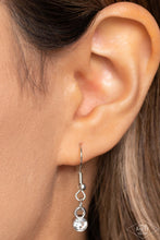 Load image into Gallery viewer, Flauntable Fanfare - Multi - Paparazzi Accessories
