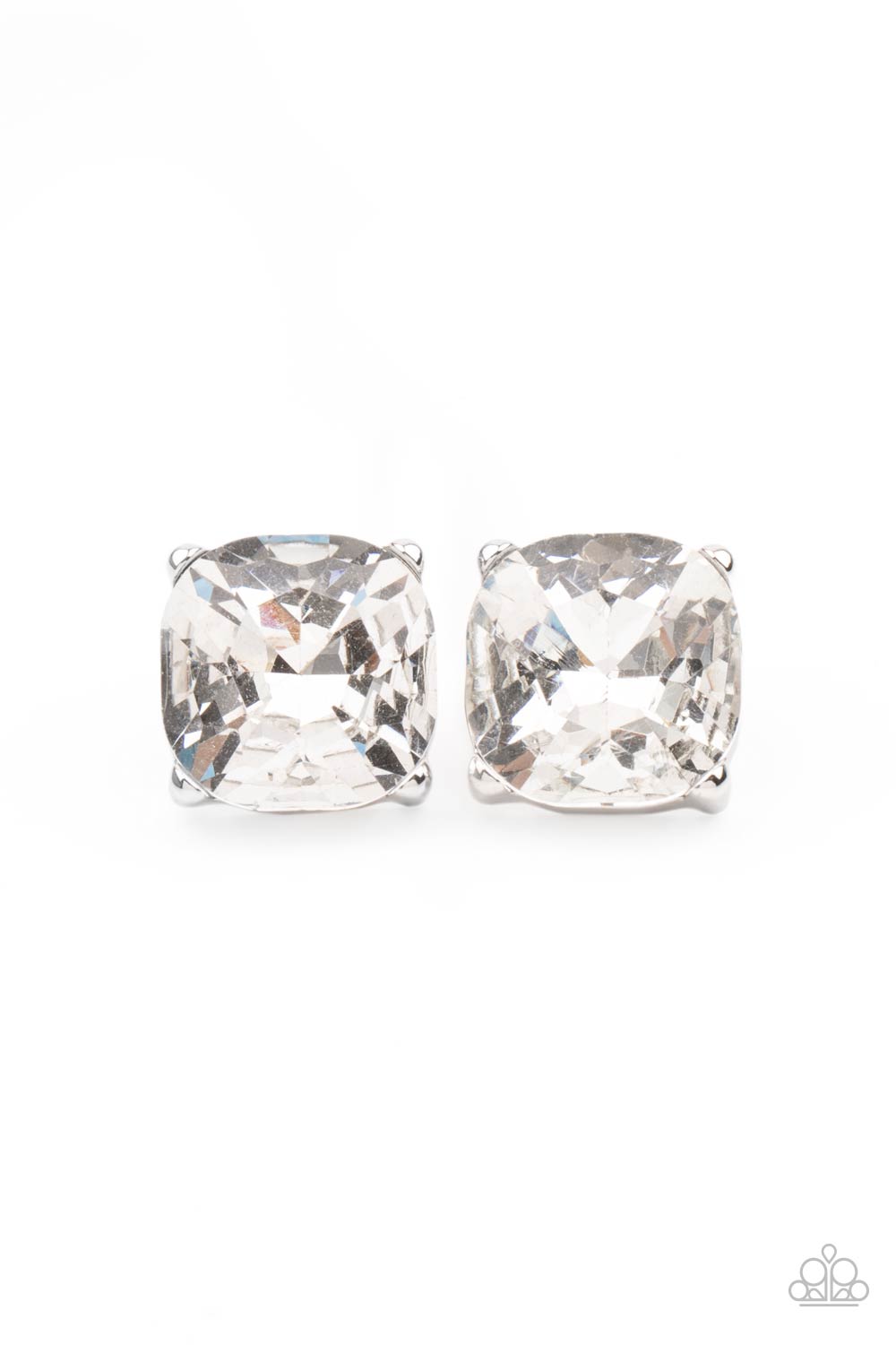 Royalty High - White - Paparazzi Accessories