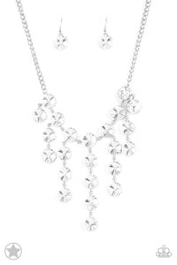 Spotlight Stunner - Blockbuster - Paparazzi Accessories