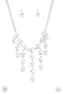 Spotlight Stunner - Blockbuster - Paparazzi Accessories