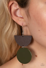 Load image into Gallery viewer, Beach Bistro - Green - Paparazzi Accessories
