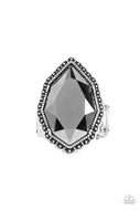 Avant-GRANDEUR - Silver - Paparazzi Accessories