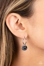 Load image into Gallery viewer, Subtle Smile - Black - Paparazzi Accessories