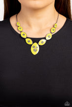 Load image into Gallery viewer, Pressed Flowers - Green - Paparazzi Accessories