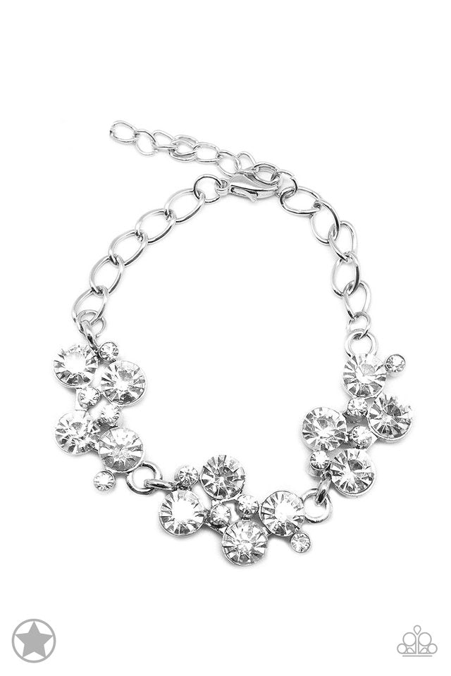 Old Hollywood - Paparazzi Accessories