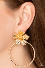 Load image into Gallery viewer, Buttercup Bliss - Gold - Paparazzi Accessories